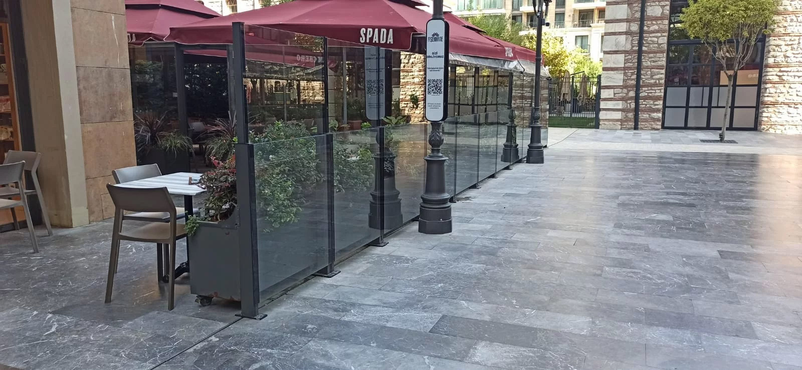 Wind Breaker Glass System