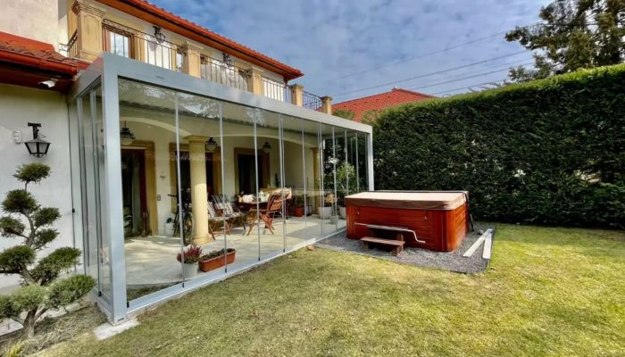 Premium Veranda
